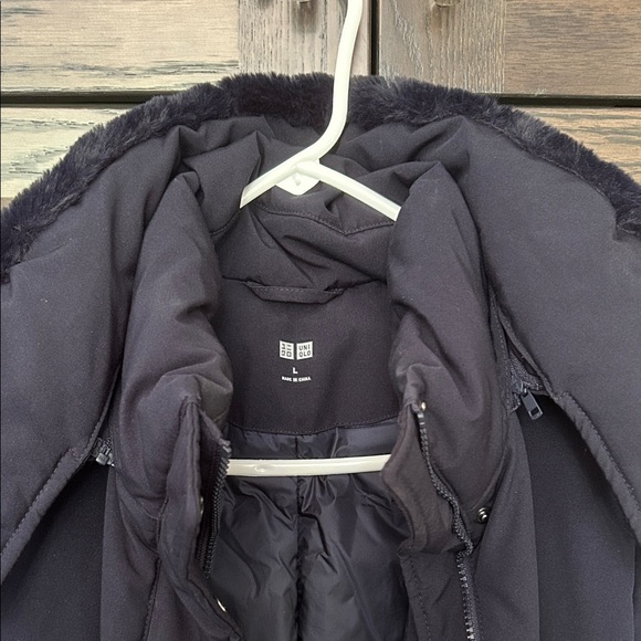 Uniqlo Navy Long Puffer Coat with Plush Detachable Hood - Picture 4 of 12